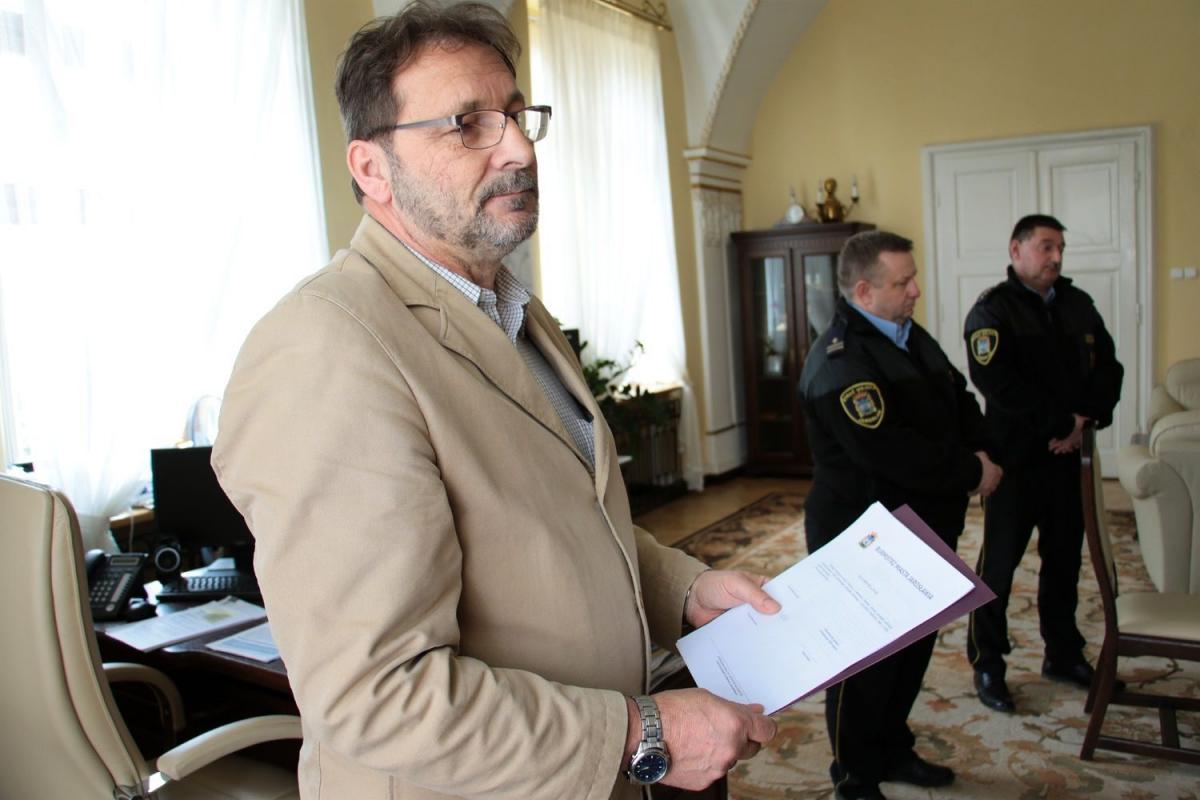 Nowy Komendant straży miejskiej i reorganizacja w ratuszu
