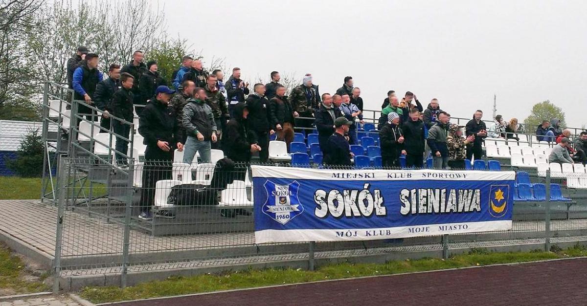 Sokół Sieniawa wygrał w Nowej Dębie