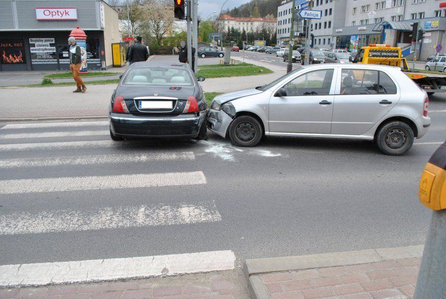 Nie ustąpił pierwszeństwa, kierowca trafił do szpitala