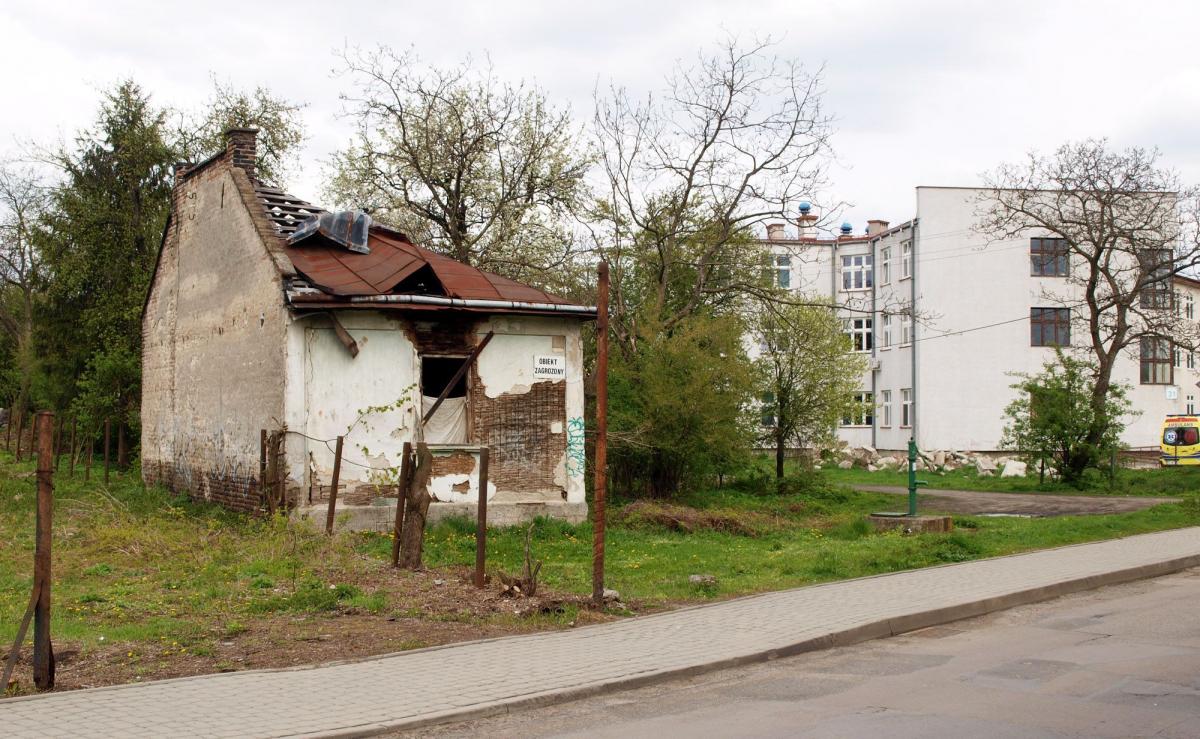 Rozbierzcie wreszcie tę ruderę!