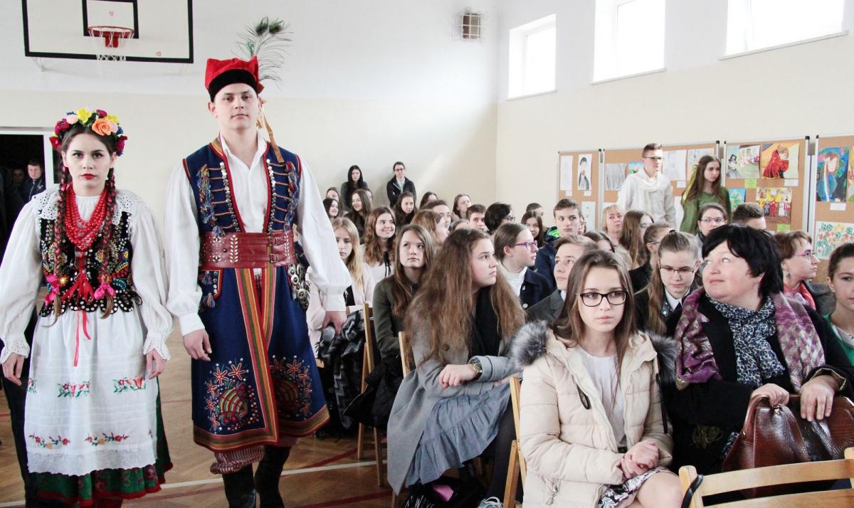 Dziewczyny zdominowały konkurs „Śladem Wielkich Polaków”