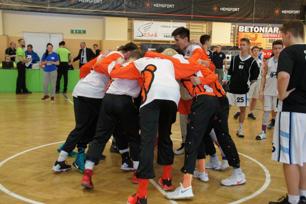 Pewny awans koszykarzy Hensfortu do półfinału MP U-18
