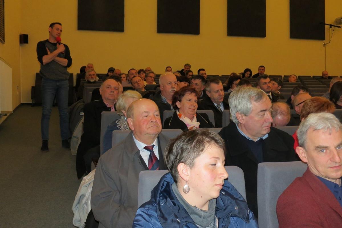 Nieeleganckie zachowanie władz na zebraniu z mieszkańcami