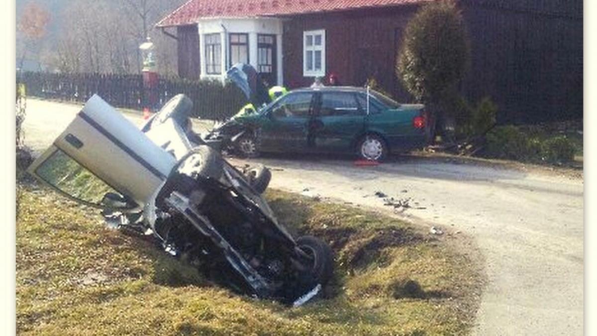 Wymusiła pierwszeństwo, doprowadziła do dachowania