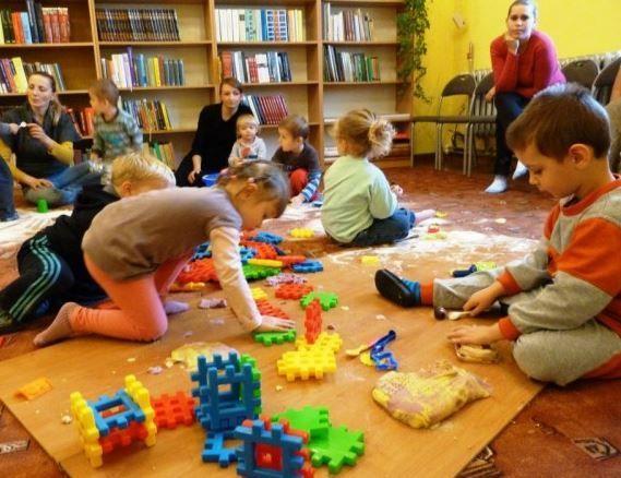 Z ojczyzny Szekspira do stolicy i Cieszanowa