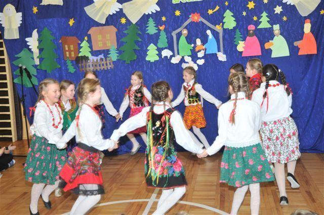 Wspólne kolędowanie maluchów [ZDJĘCIA]