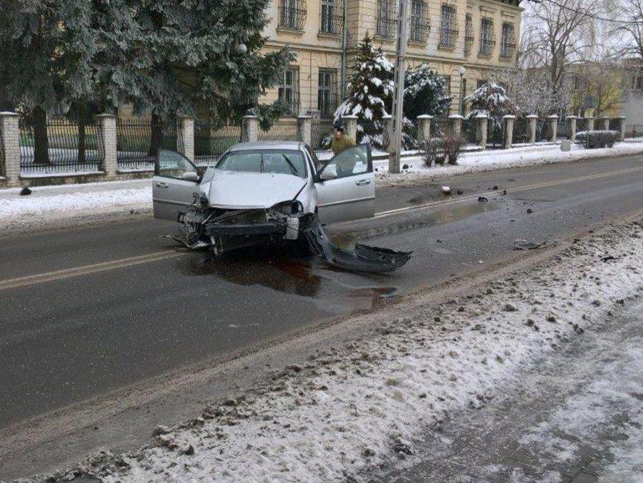 Zderzenie ze słupem oświetleniowym