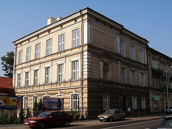 Co się stanie z budynkami po gimnazjach?