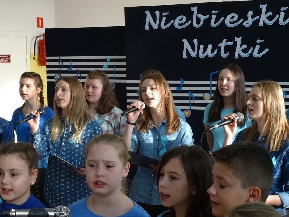 Uczniowie z Mirocina nagrali piosenkę dla wyjątkowego kolegi [WIDEO]
