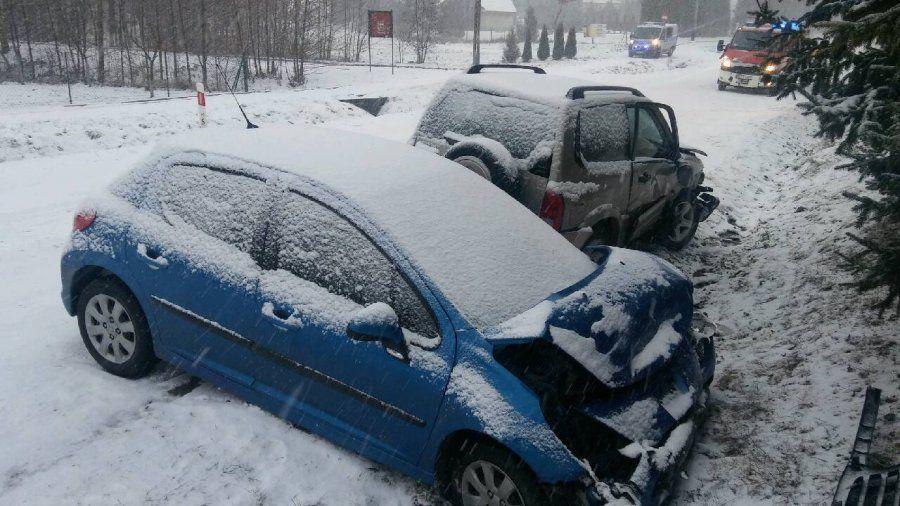 Zderzenie dwóch pojazdów [ZDJĘCIA]