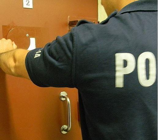 Ze sklepowych półek kradł tylko drogie alkohole. Wpadł w Przemyślu