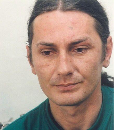 Poszukiwany przez policję