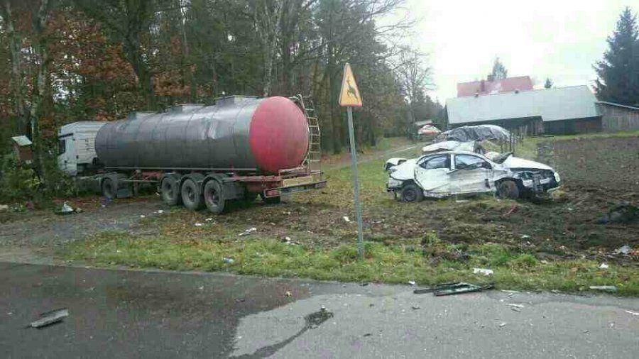 Tragiczny wypadek. Zginęła 26-letnia kobieta [ZDJĘCIA]