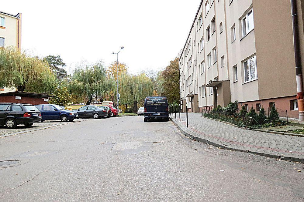 Radny przeznaczył swoje diety na monitoring