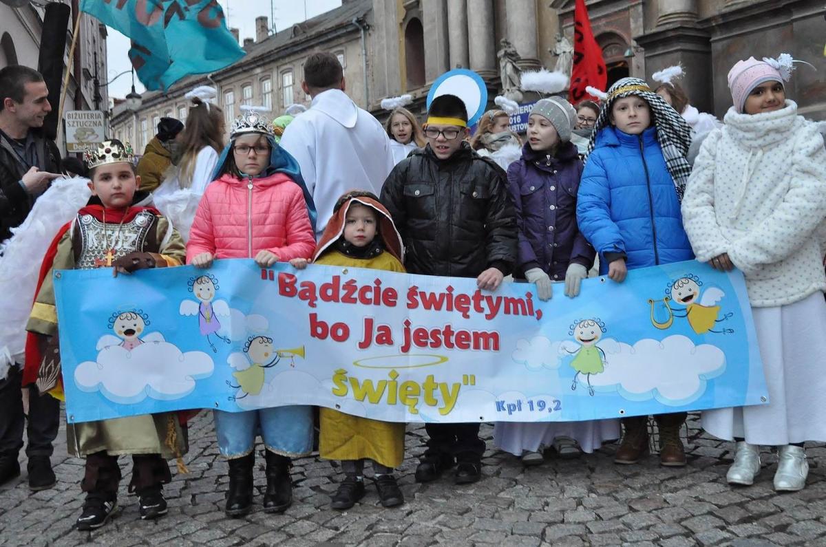 Święci balowali na Starym Mieście [GALERIA]