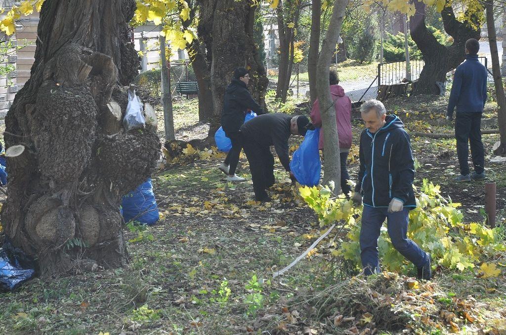 Porządkowali teren pod hospicjum [GALERIA]