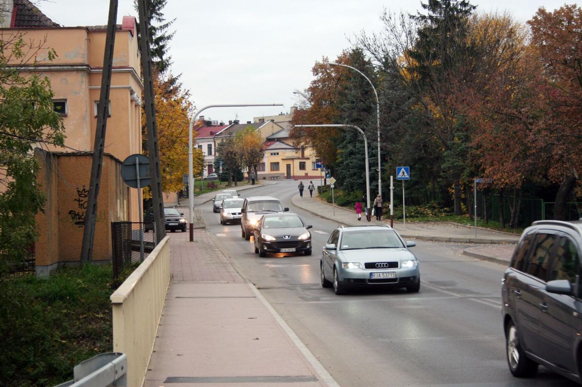 Dlaczego z ulicy Lwowskiej w Radymnie znikły słupki?