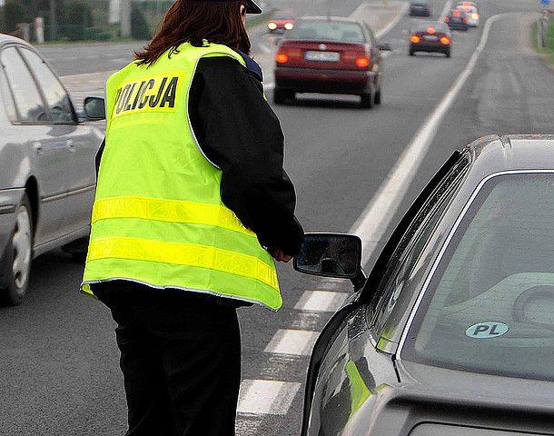 17-latek wiózł 5 pasażerów. Miał ponad promil alkoholu