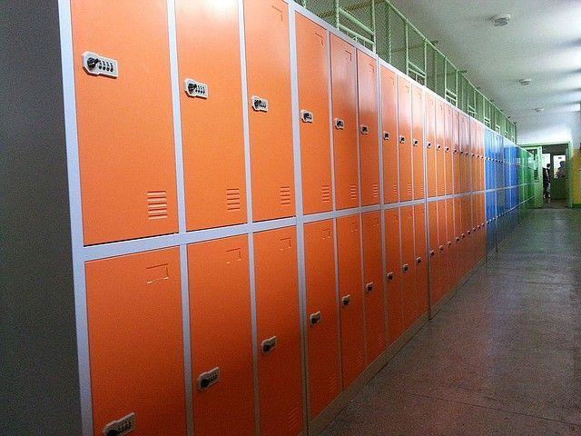 Uczniowie mogą korzystać z nowych szafek