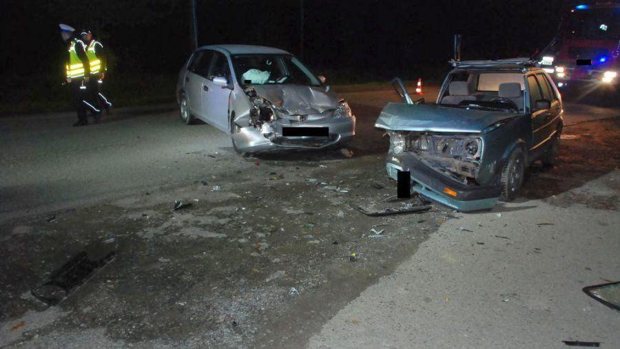 Wypadek w Węgierce. 4 osoby ranne [ZDJĘCIA]