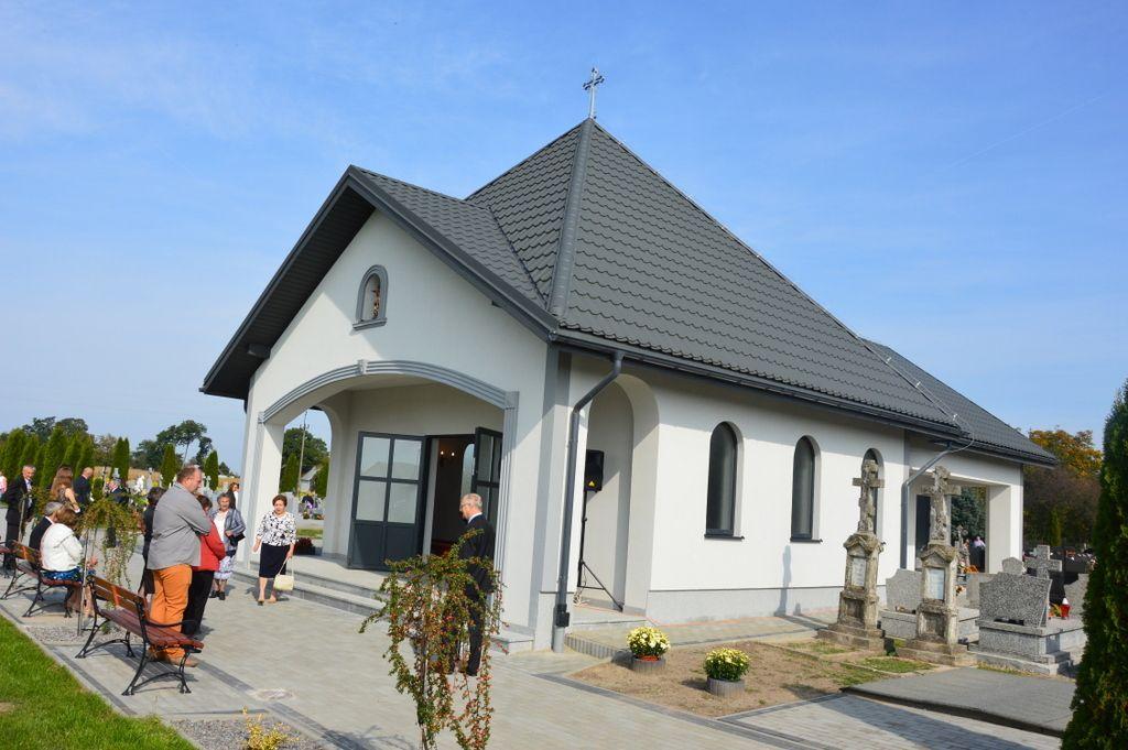 Kaplica za ponad 200 tys. już stoi. Powstała z pieniędzy mieszkańców