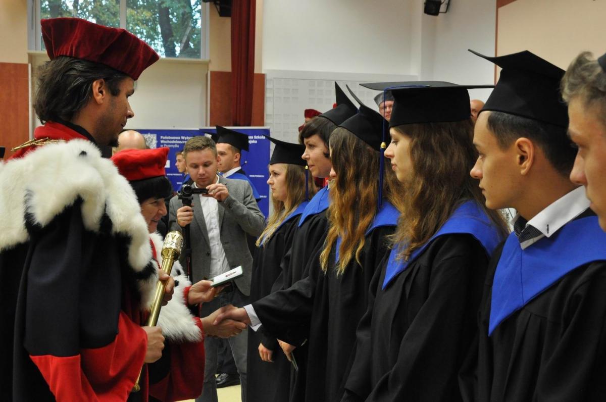 Studenci wracają na uczelnię