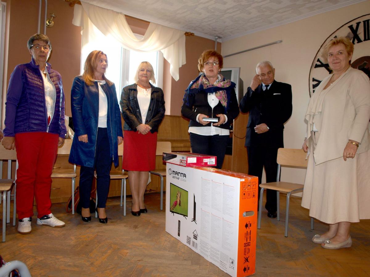 Telewizor i odtwarzacz dla ośrodka przy Kapitulnej