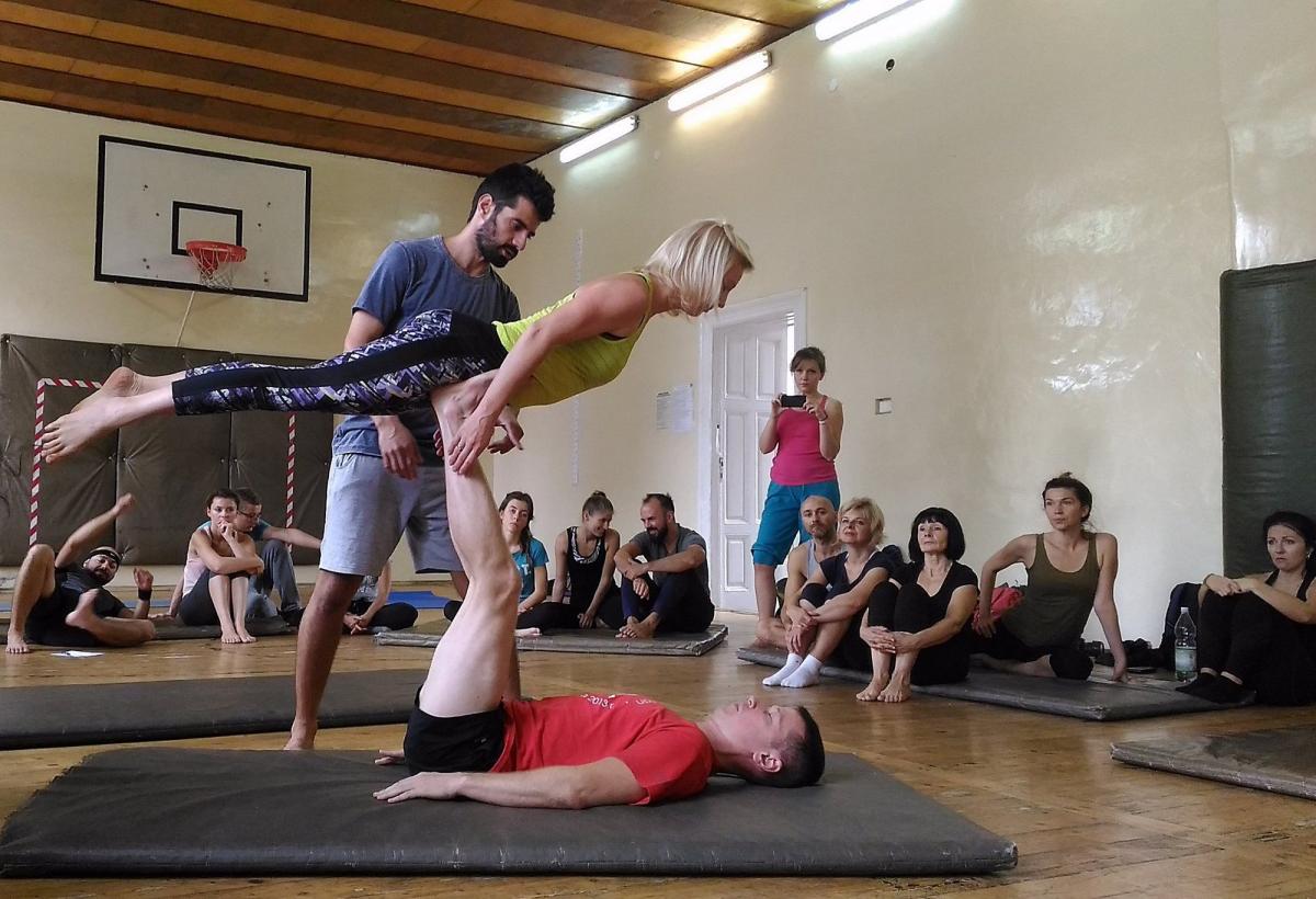 Niesamowite warsztaty. Mistrz acroyogi zawitał do Przemyśla [ZDJĘCIA]