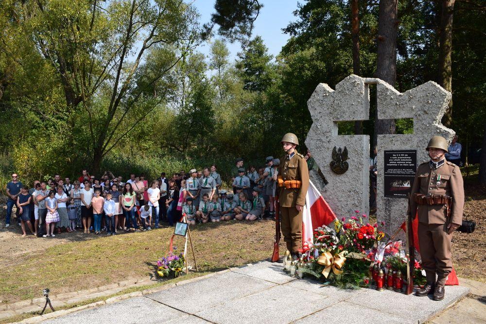 77. rocznica nalotu na stację