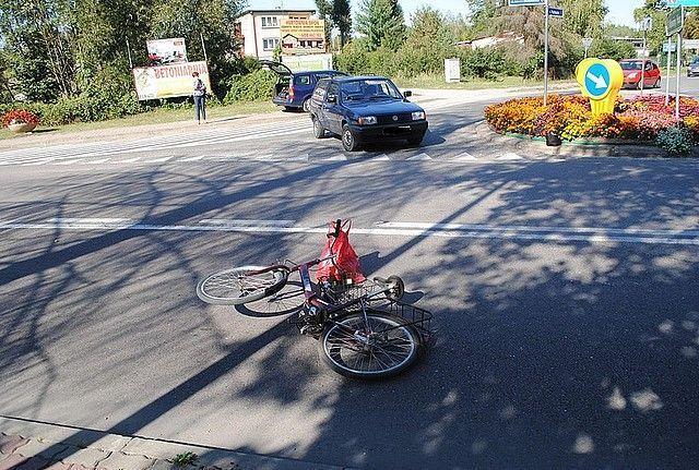 Potrącenie rowerzystki. Trafiła do szpitala