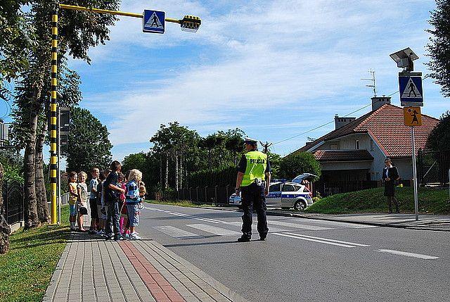 Więcej policjantów w rejonie szkół