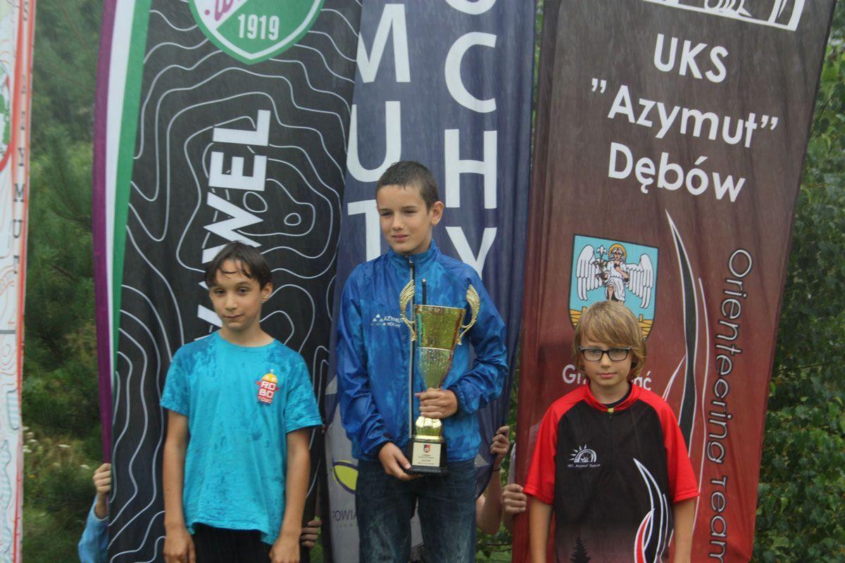 Sportowcy Azymutu Dębów wybiegali kolejne medale nad morzem