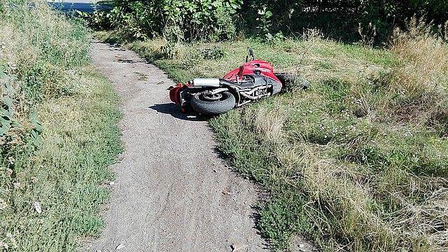 Uciekał przed policją, bo nie miał uprawnień. Marihuanę schował w skarpetce