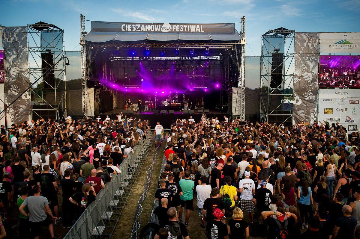 Cieszanów Rock Festiwal 2016. Miasteczko tętniło życiem [ZDJĘCIA]