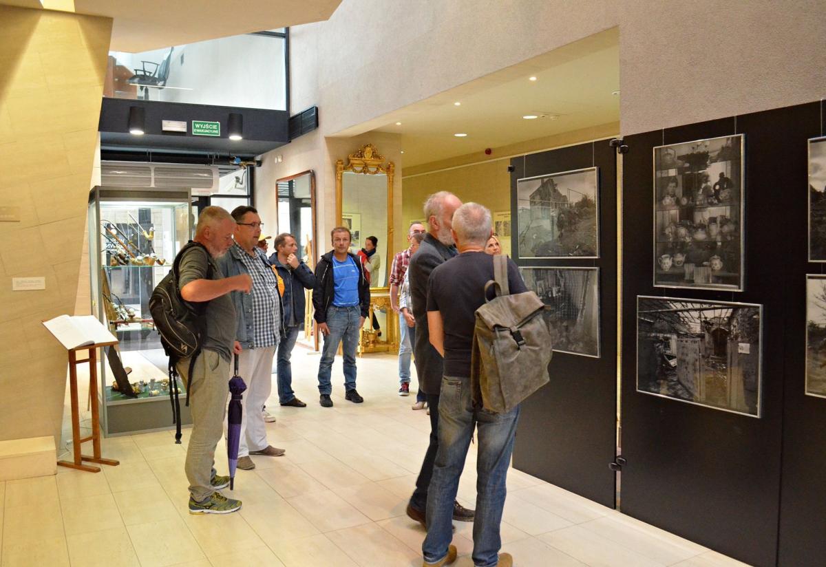 Rozstrzelane Szyrokino – fotograficzna opowieść o niewypowiedzianej wojnie 