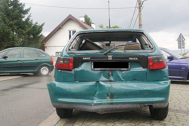 Ciężarowa cysterna najechała na tył seata [ZDJĘCIA]