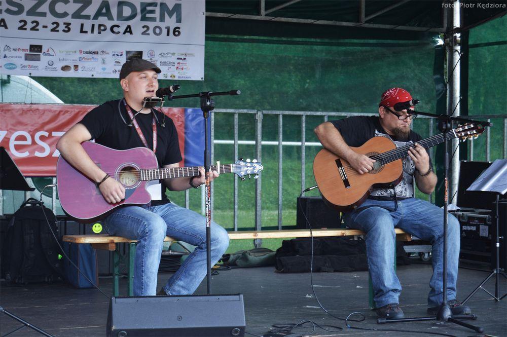 Co im w duszy gra? Przeworski duet i jego pierwsze sukcesy 