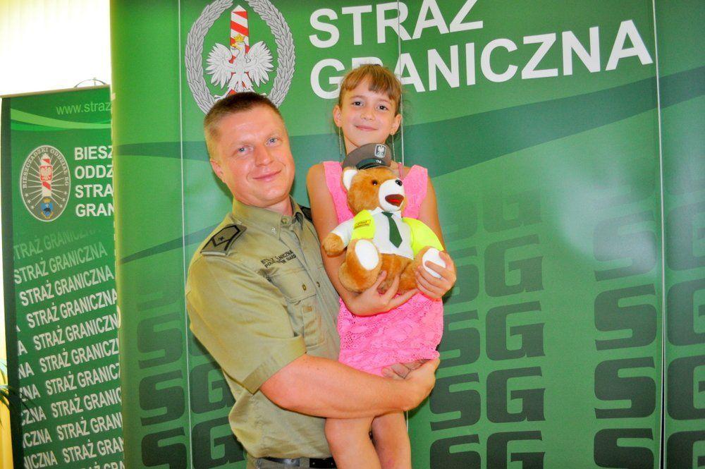 Strażnik graniczny uratował tonącą dziewczynkę