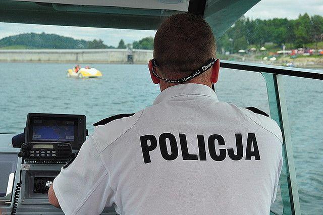 Uratowali 4 osoby pływające po jeziorze