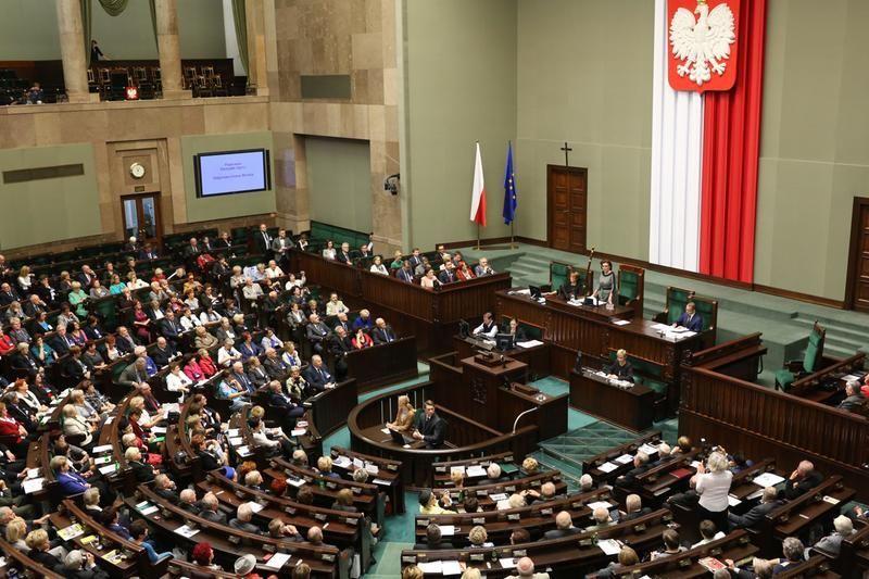 Poszukiwani seniorzy do parlamentu 