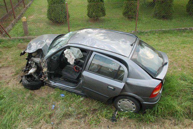 Wypadek z udziałem 3 pojazdów [ZDJĘCIA]