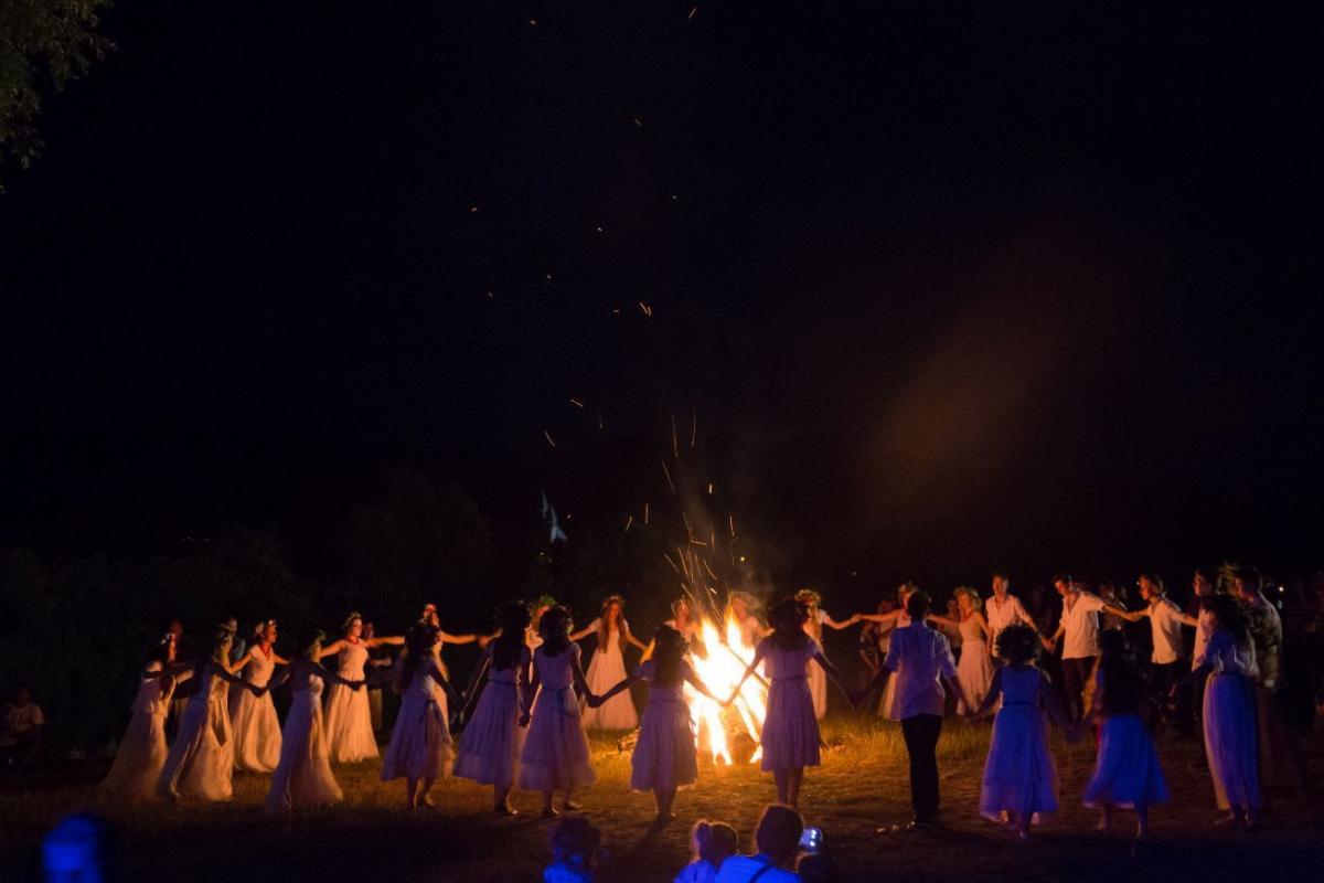 Sobótki po dynowsku, czyli od folkloru do współczesności