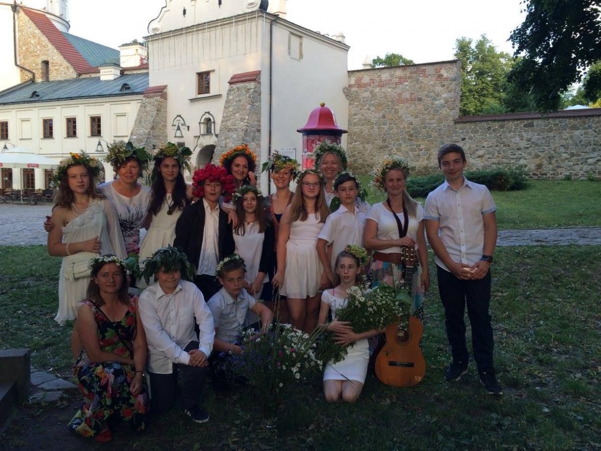 Wieczór poetycki w letniej scenerii