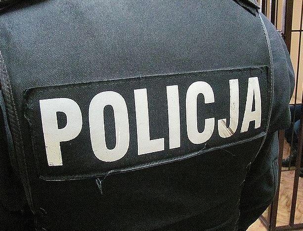 Ze stacji paliw skradziono samochód, z domku letniskowego przedmioty na kwotę 2800 złotych