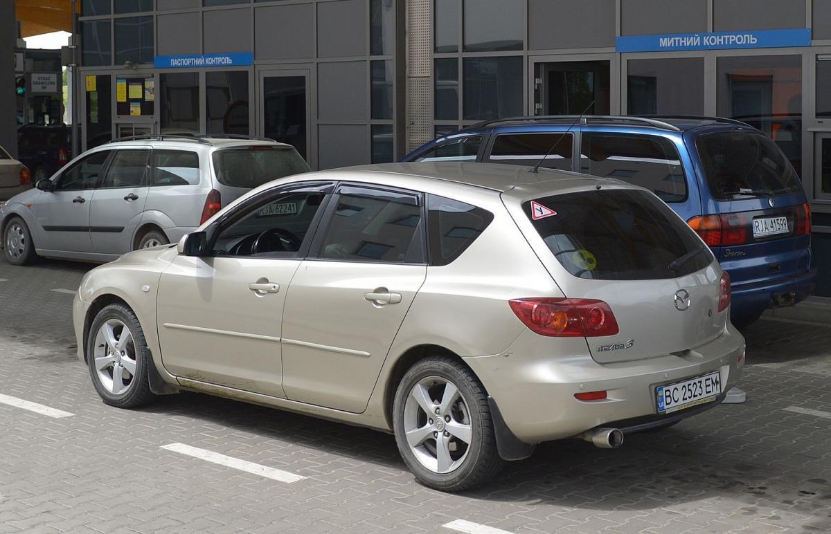 Celników masowo brakuje w pracy