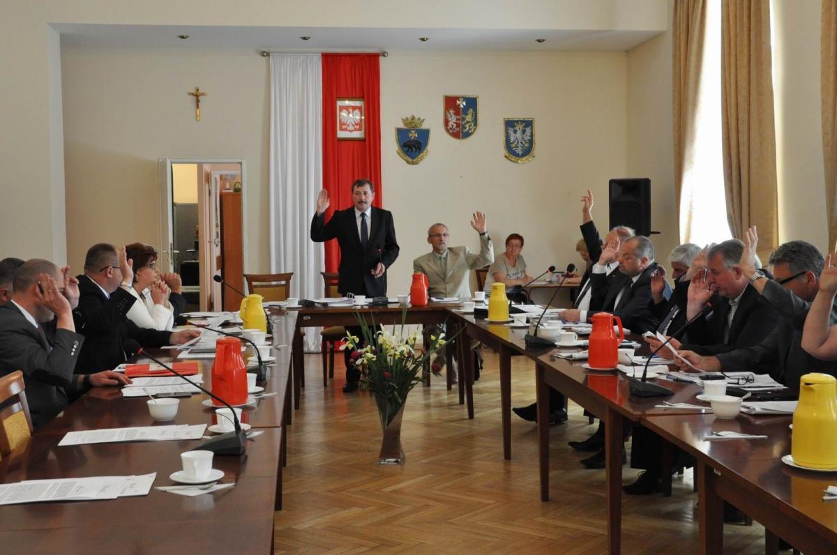 Zarząd powiatu z absolutorium