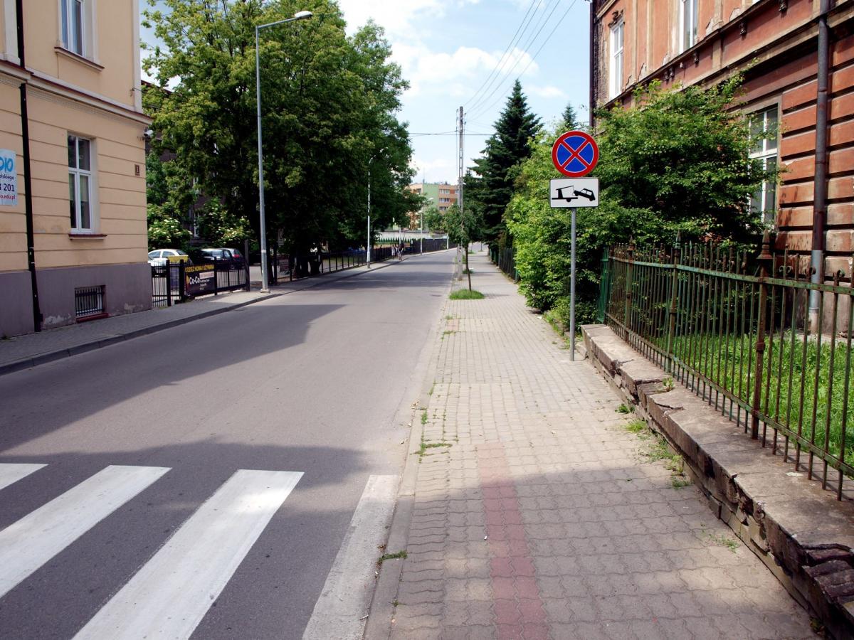Sporo wątpliwości odnośnie zakazu parkowania na ulicy Noskowskiego