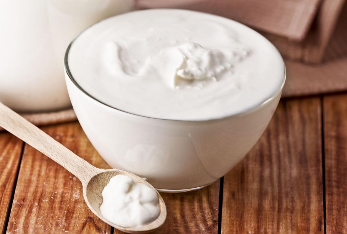 Jogurt naturalny w służbie pięknu