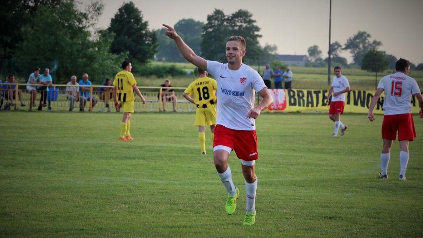 Hat-trick Piotra Misiąga. Wstydliwa porażka Skołoszowa