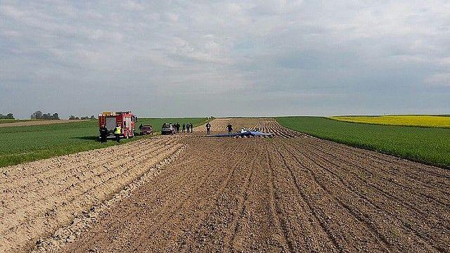 Mężczyzna znalazł rozbitą motolotnię. Pilot już nie żył